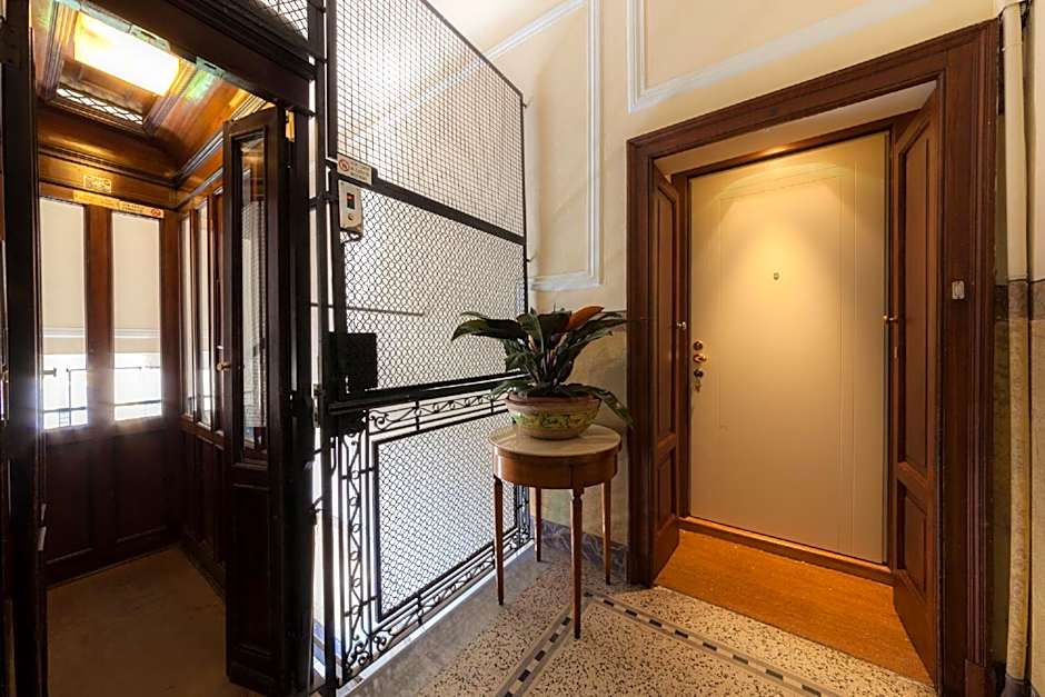 Bronzino House