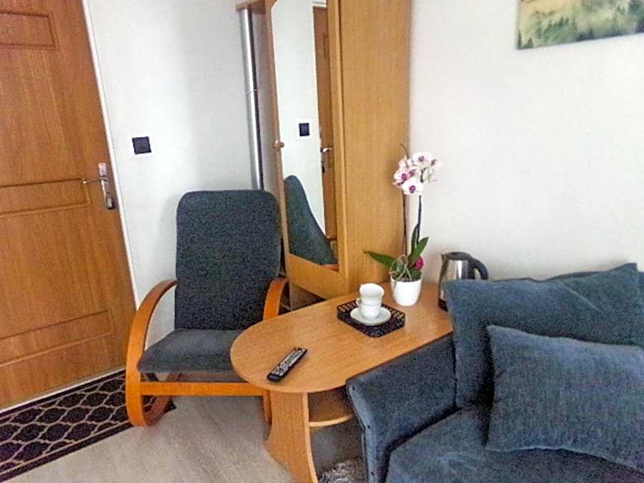 Motelik White House - pokoje gościnne