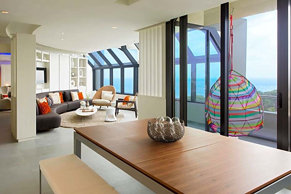 Renaissance by Marriott Santo Domingo Jaragua Hotel & Casino