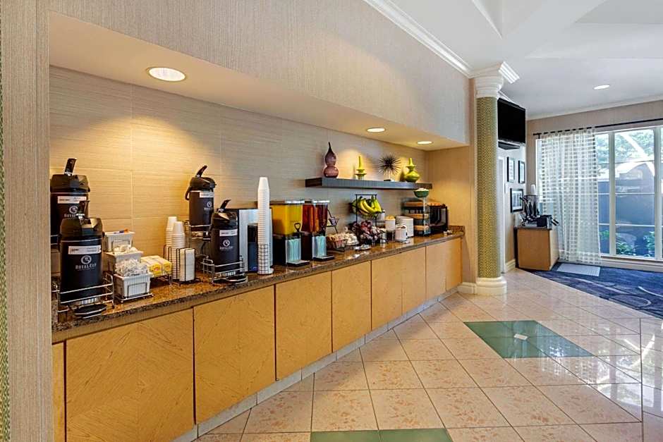 La Quinta Inn & Suites by Wyndham Fort Lauderdale Plantation