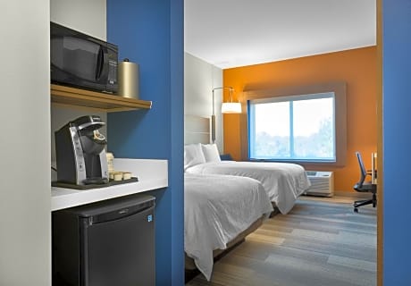 Room with Two Beds - Hearing Accessible - Non-Smoking