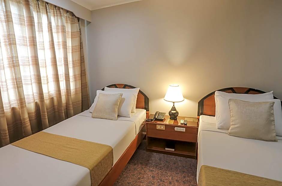 Holiday Plaza Hotel Cebu