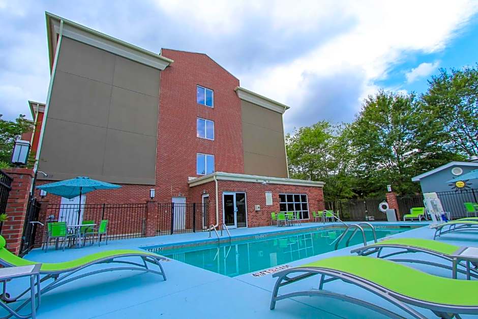 Holiday Inn Express Hotel & Suites Charleston - North By IHG