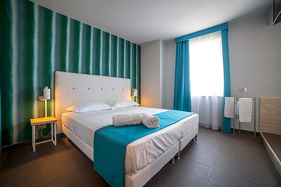 Photo 1 of 6 of Junior Suite, Top Floor