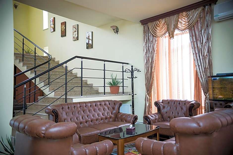Capital Hotel