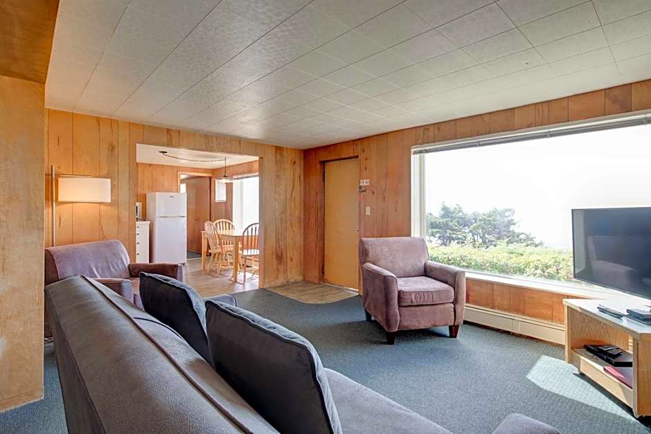 Ester Lee Oceanview Inn