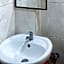 RedDoorz @ La Briana Guest House Bantayan Cebu