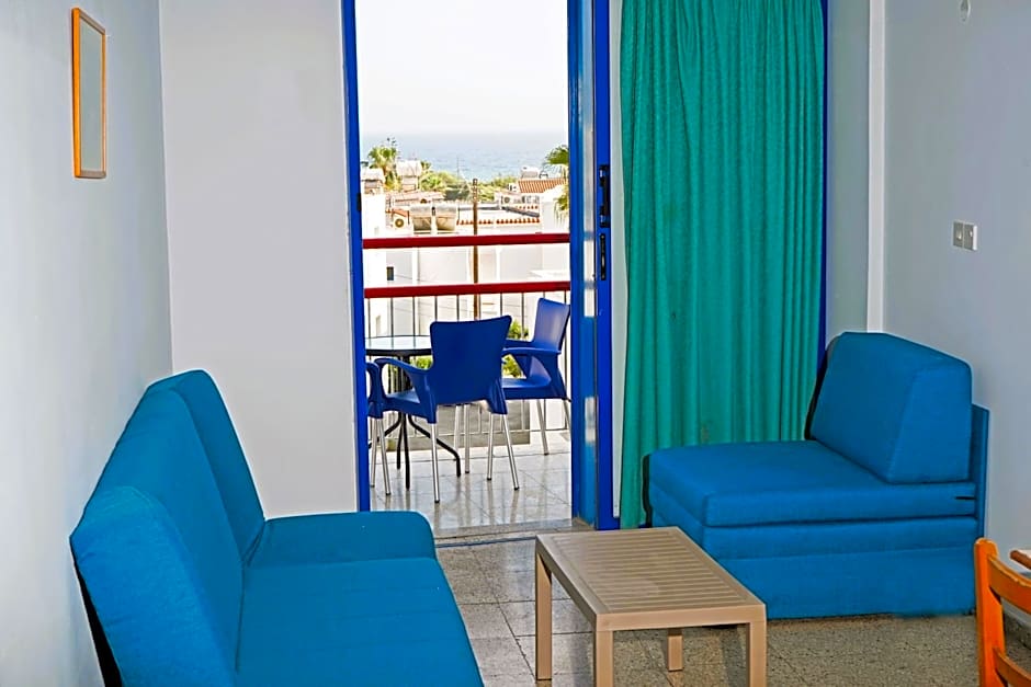 Green Bungalows Hotel Apartments