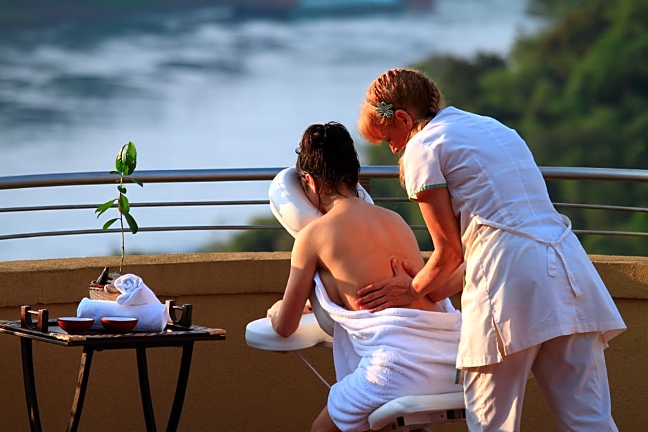 Amerian Portal del Iguazu