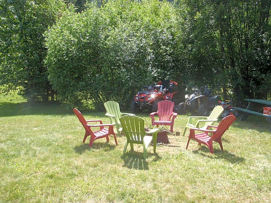 Summit River Lodge & Campsites