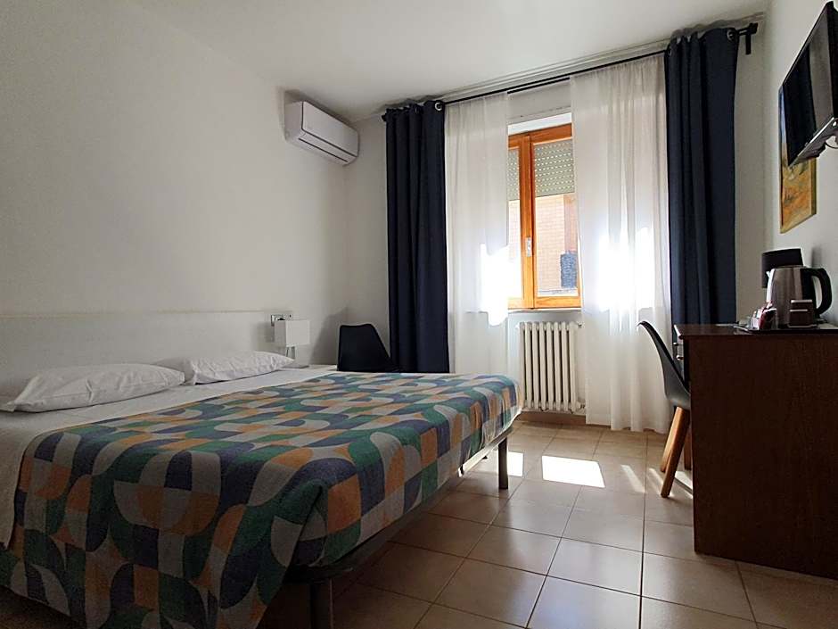 Photo 1 of 8 of Double Room