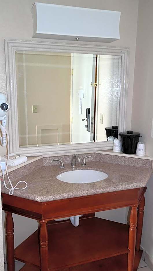 Baymont by Wyndham Stevens Point