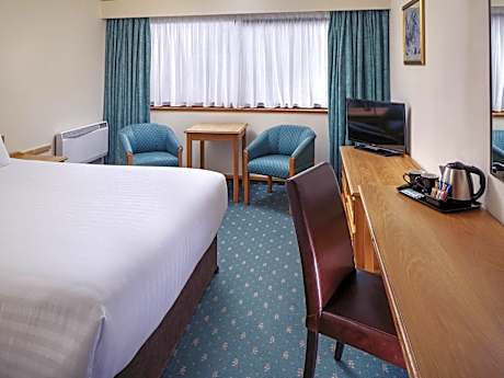 Mercure Livingston Hotel