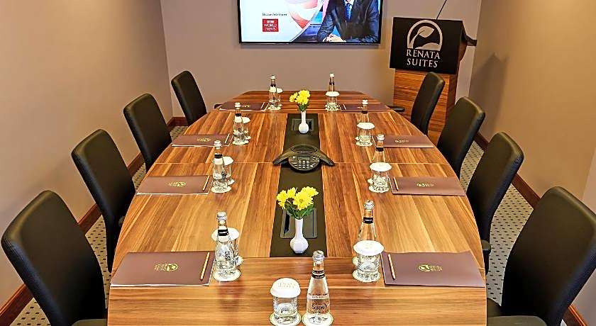 Renata Suites Boutique Hotel