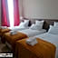 SQUARE HOTEL