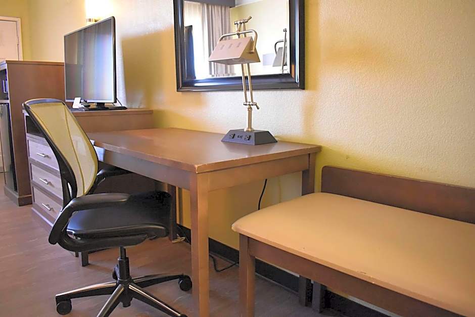 Quality Inn & Suites Gallup I-40 Exit 20