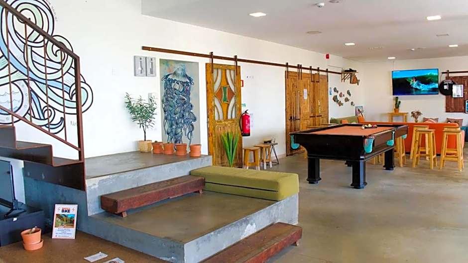 WOT Ericeira Surf Social