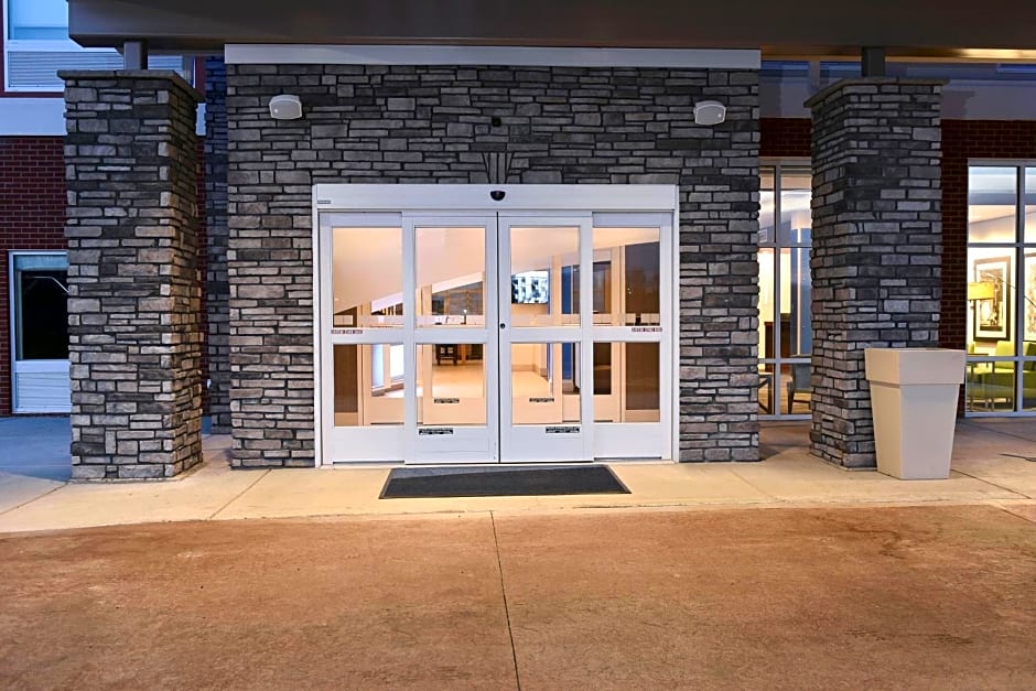 Holiday Inn Express And Suites MADISONVILLE By IHG