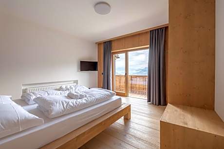 Studio Apartment with Balcony