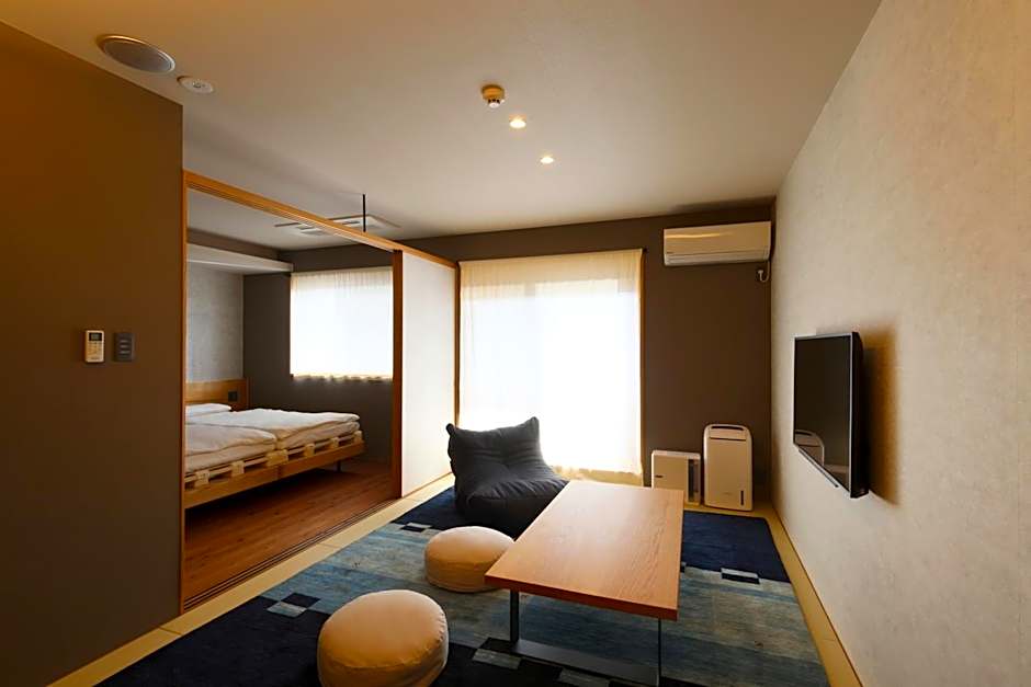 Neon Hotel - Luxury Sleep Retreat -