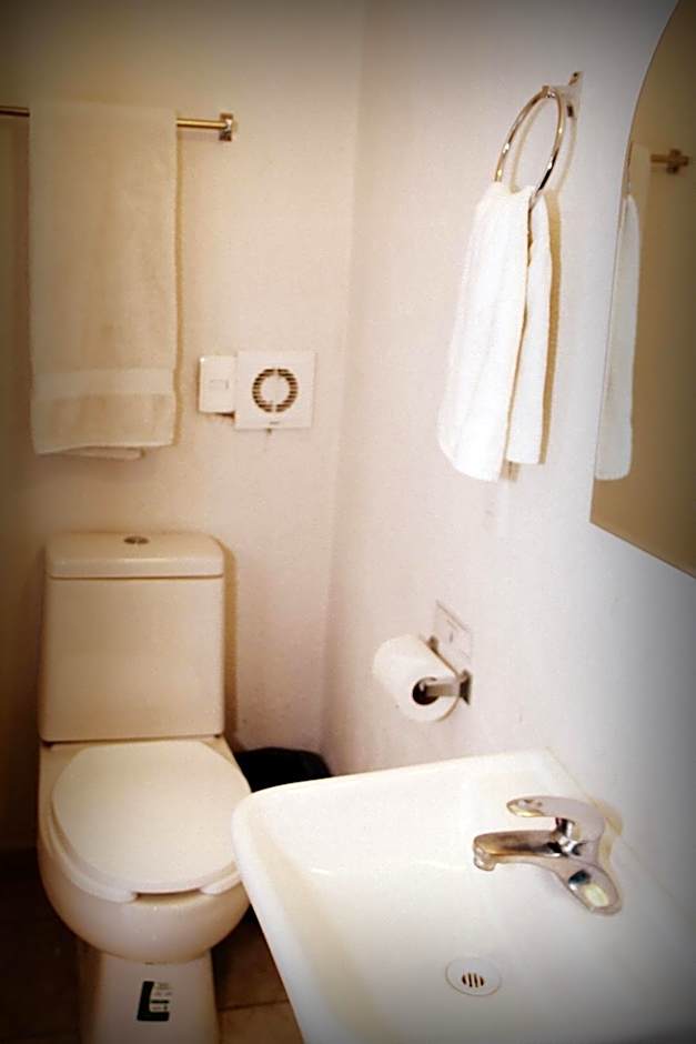 Photo 1 of 4 of Triple Room