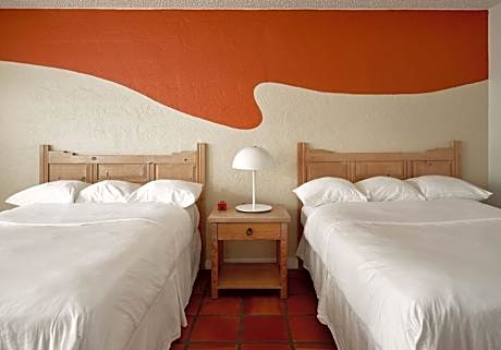 Standard Queen Room with Two Queen Beds