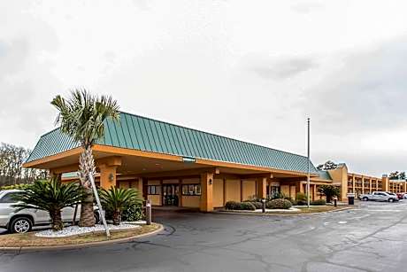 Quality Inn Savannah Midtown
