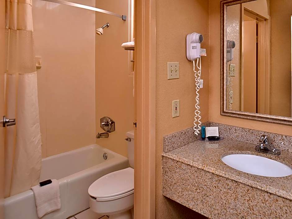 Americas Best Value Inn Pontotoc