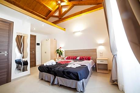 Duplex Quadruple Room