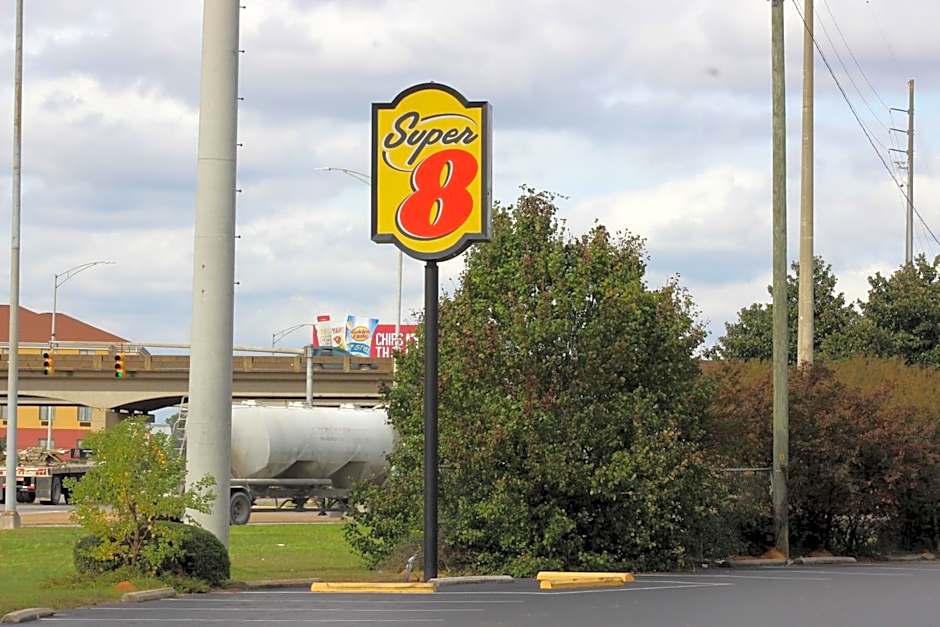Super 8 by Wyndham Tuscaloosa – Tuscaloosa, AL