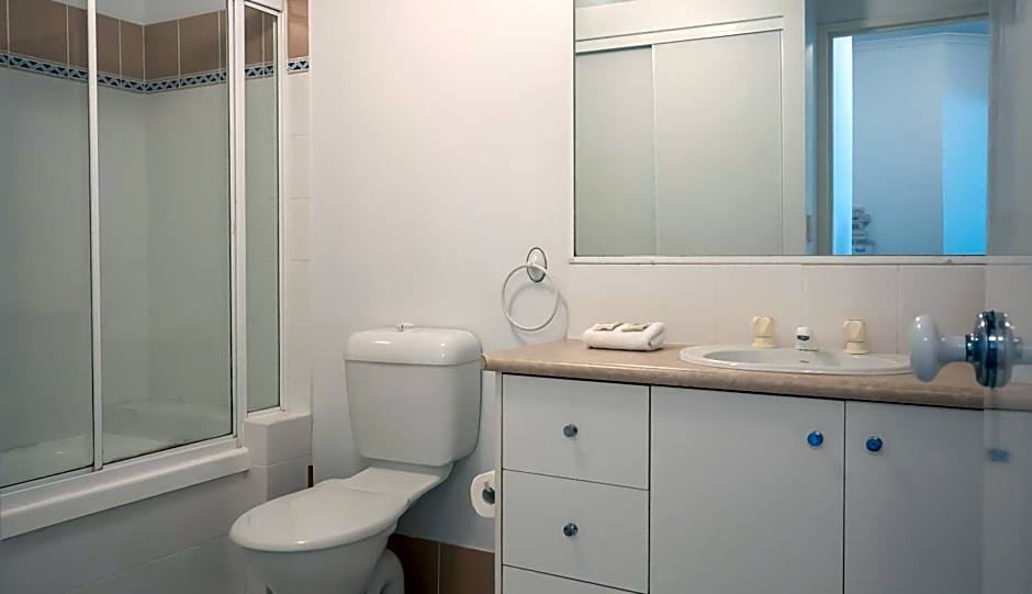 Sanctuary Lake Apartments