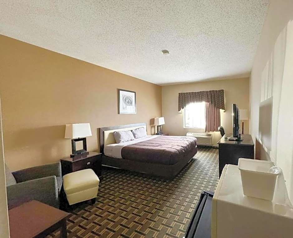 FairBridge Inn & Suites Batavia-Darien Amusement Park