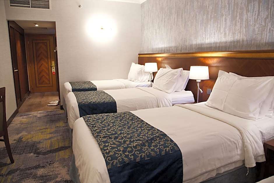 Nozol Royal Inn Hotel