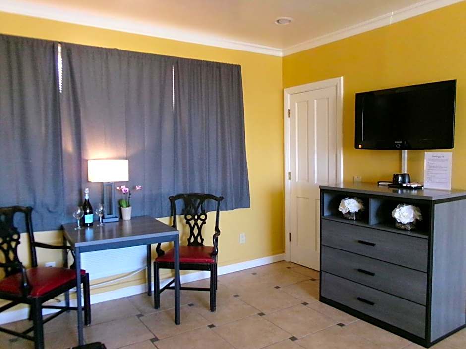 Carmel Wayfarer Inn
