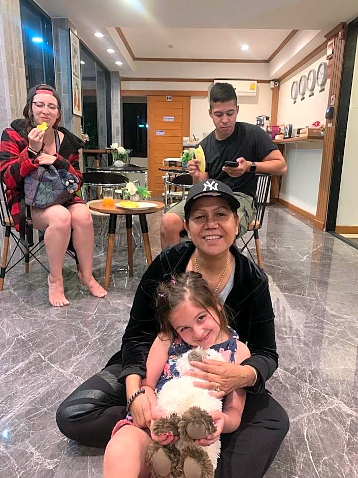 Suthep Home & Hostel