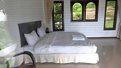 Seaview Villa