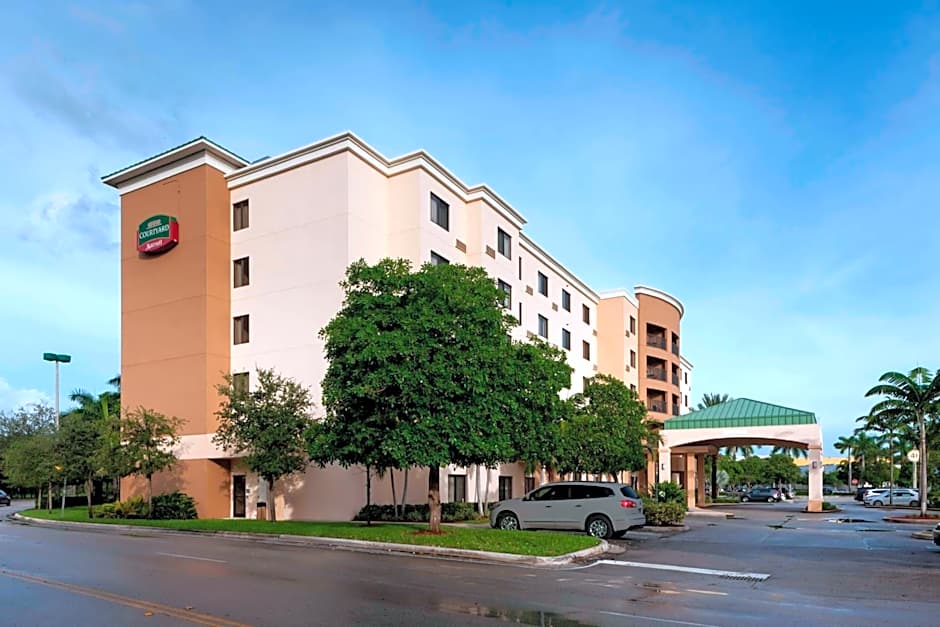 Courtyard by Marriott Miami At Dolphin Mall
