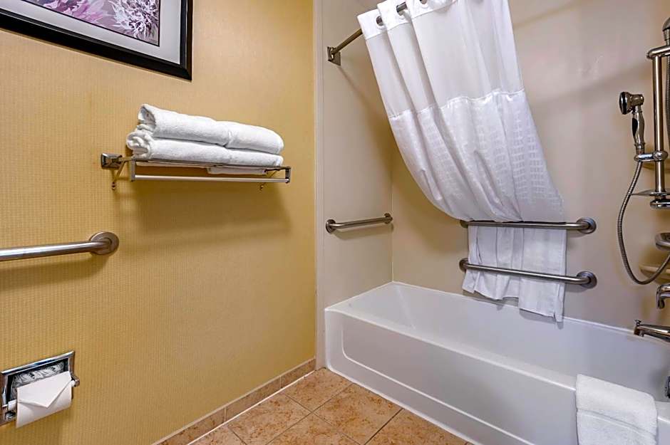 Comfort Suites Urbana Champaign, University Area