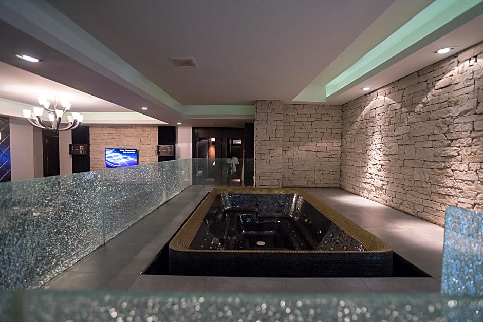 Kiss Gardenhome Chic Hotel