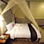 Fuchia Hotel
