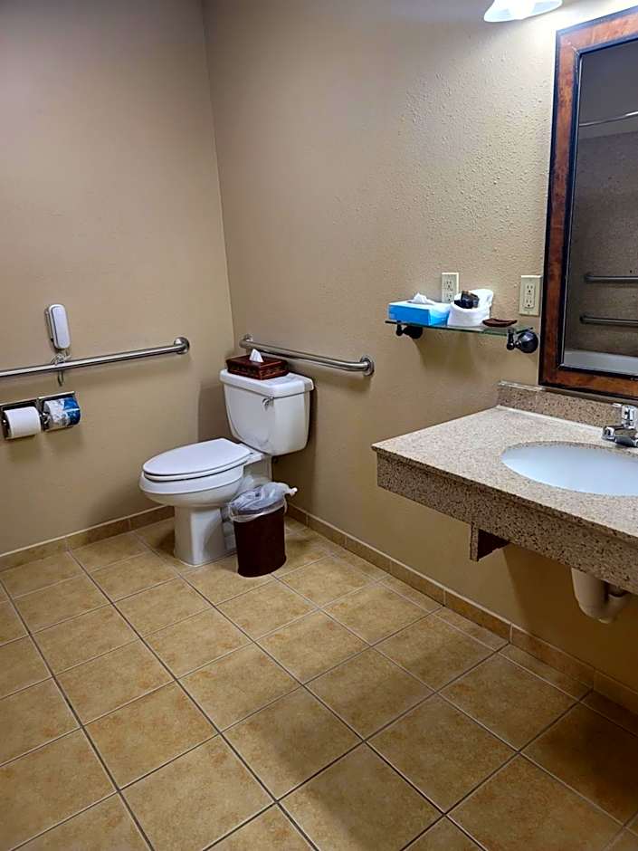 Best Western Plus Kelly Inn & Suites