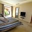 "AU HAVRE DE PAIX" 5 étoiles Prestige jacuzzi, hammam, sauna, PISCINE chauffée Mougins Cannes Grasse