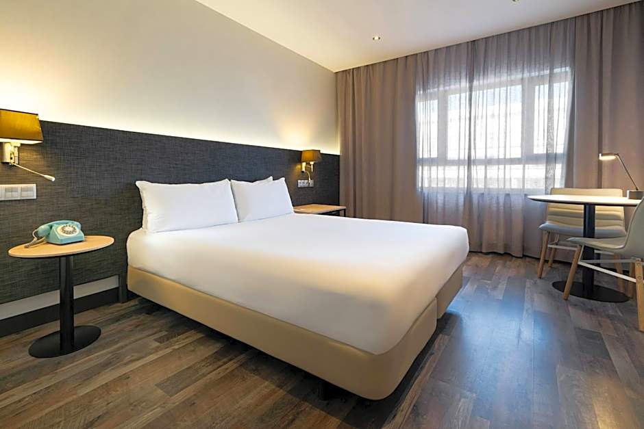 Hotel Cádiz Paseo del Mar Affiliated by Meliá