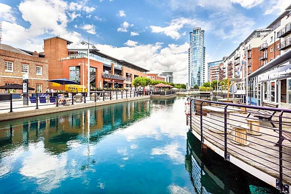 Holiday Inn Express Portsmouth Gunwharf Quays By IHG
