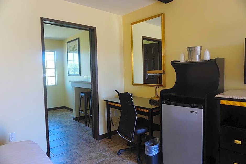 Tuscan Garden Inn
