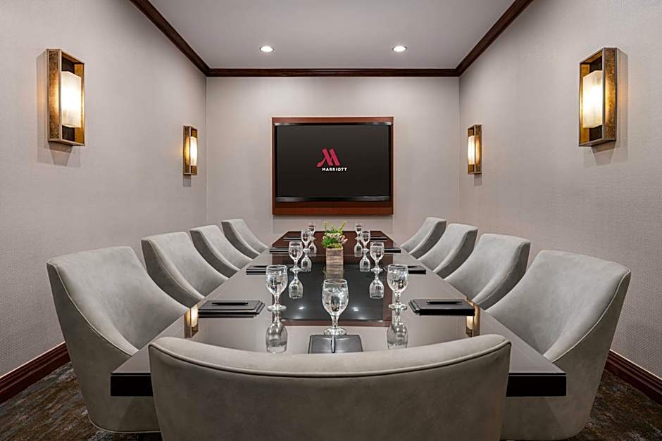 Marriott Riverside at the Convention Center