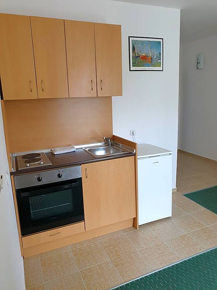 Sunny Day Club Hotel