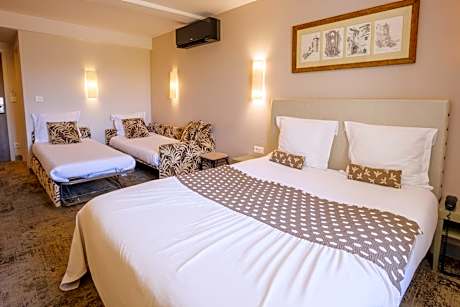 Comfort Triple Room
