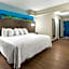 Red Roof PLUS & Suites Virginia Beach - Seaside