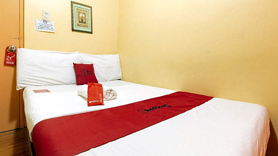 RedDoorz near SM Batangas City